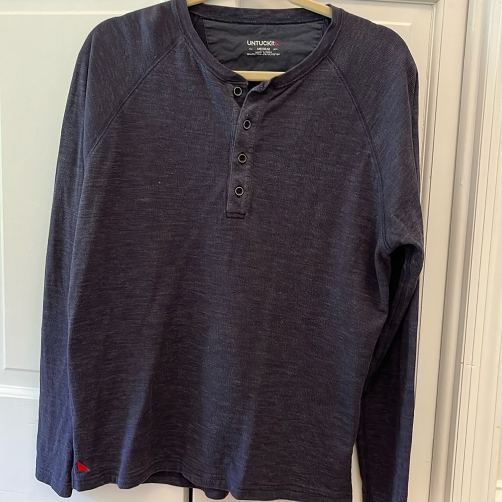 UNTUCKit Men's Navy Henley Shirt